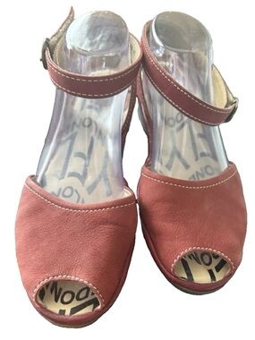 FLY LONDON Red Leather Ankle Strap Open Toe Sandal Low Heel Size 41/10-10.5